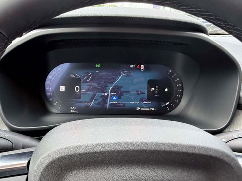Certified 2026 Volvo XC40 B5 Plus AWD/4WD image 19