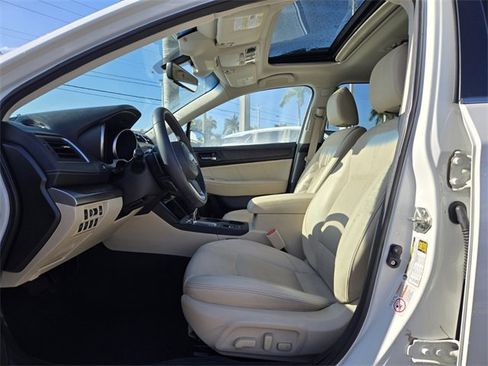 Used 2019 Subaru Outback 3.6R Limited image 10