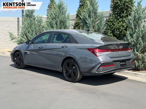 Used 2026 Hyundai Elantra Sport FWD image 5