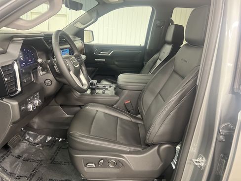 Certified 2026 GMC Sierra 1500 Denali w/ Denali Reserve Package AWD/4WD image 13