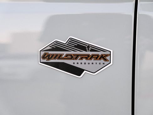 Used 2021 Ford Bronco Wildtrak image 43