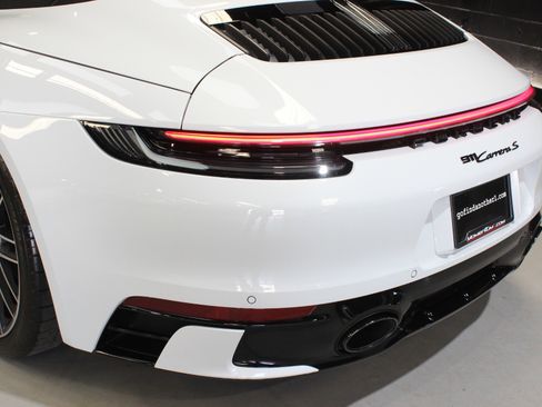 Used 2022 Porsche 911 Carrera S image 16