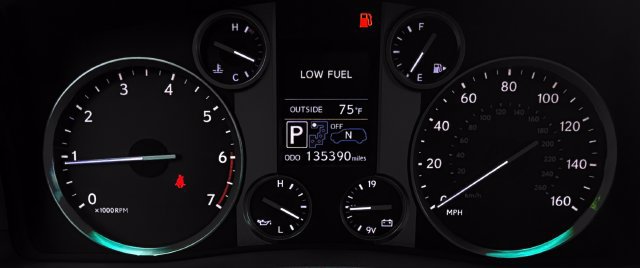 Used 2015 Lexus LX 570 4WD w/ Luxury Package image 18