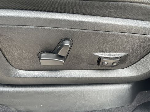 Used 2021 RAM 2500 Limited AWD/4WD image 37