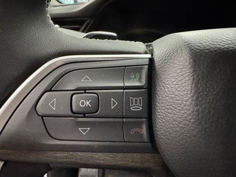 New 2026 Jeep Grand Cherokee Altitude image 28