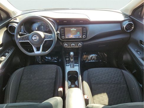 Used 2024 Nissan Kicks SV image 13