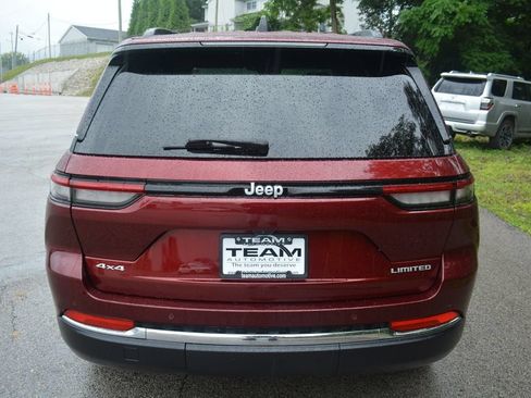 Used 2024 Jeep Grand Cherokee Limited AWD/4WD image 6