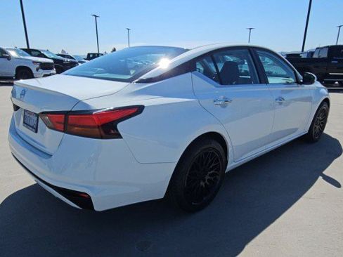 Used 2021 Nissan Altima 2.5 S FWD image 8