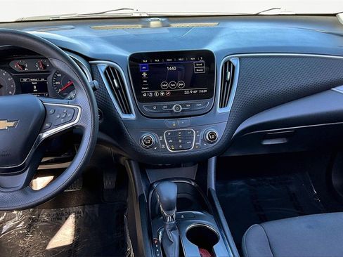 Used 2023 Chevrolet Malibu LT image 6