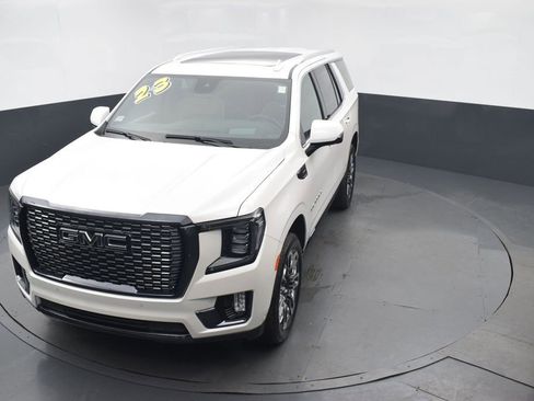 Used 2023 GMC Yukon Denali Ultimate AWD/4WD image 43