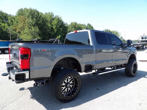 Used 2025 Ford F250 Lariat AWD/4WD image 8