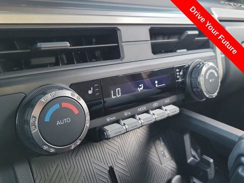 Used 2025 Toyota Tacoma TRD Sport AWD/4WD image 10