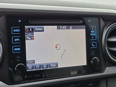 Used 2017 Toyota Tacoma TRD Pro AWD/4WD image 21