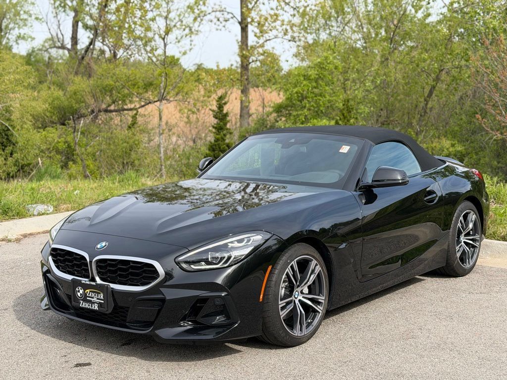 Certified 2026 BMW Z4 sDrive30i RWD image 3