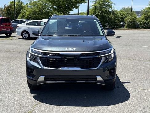 Used 2025 Kia Seltos EX w/ EX Sunroof Package AWD/4WD image 6
