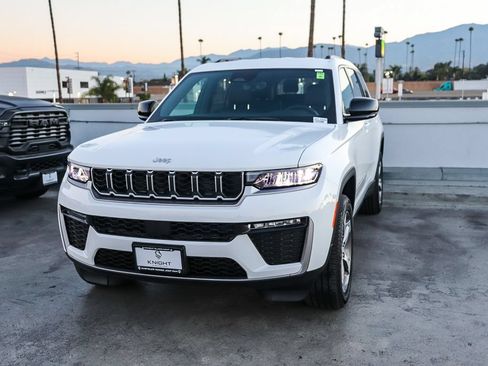 New 2026 Jeep Grand Cherokee L Limited RWD image 4