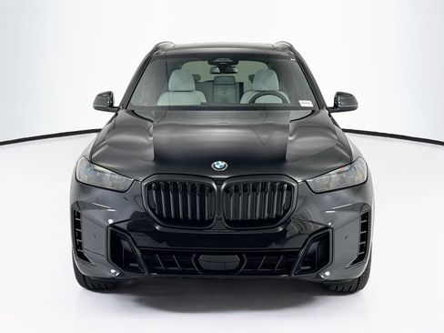 New 2026 BMW X5 xDrive40i w/ M Sport Package AWD/4WD image 2