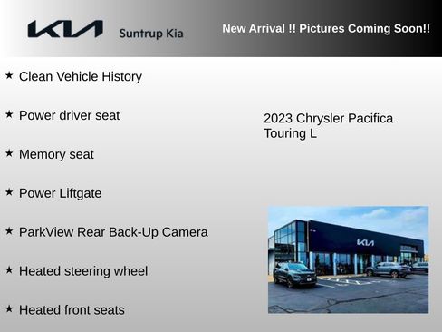 Used 2023 Chrysler Pacifica Touring-L image 4