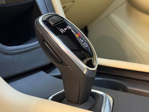 Used 2019 Cadillac XT5 Premium Luxury w/ Driver Assist Package FWD image 15