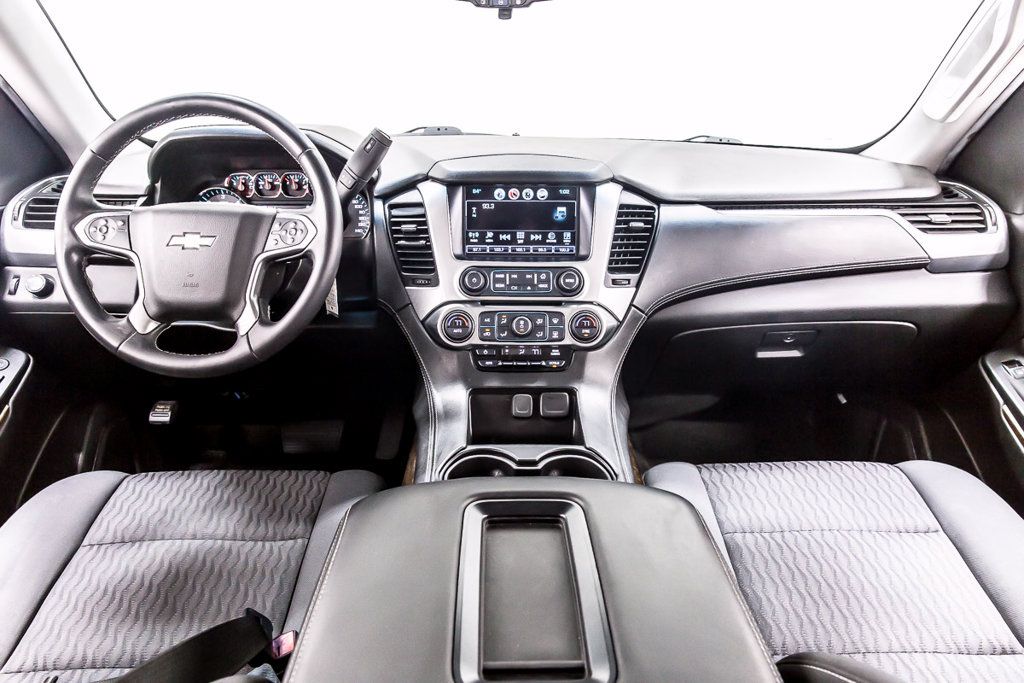 Used 2018 Chevrolet Tahoe LS w/ Enhanced Driver Alert Package AWD/4WD image 17