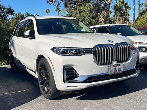 Used 2021 BMW X7 xDrive40i w/ Cold Weather Package image 1