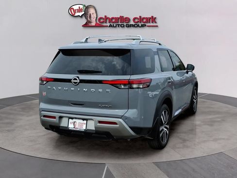 Used 2024 Nissan Pathfinder Platinum w/ Cargo Package FWD image 5
