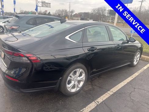 Used 2025 Honda Accord LX image 9