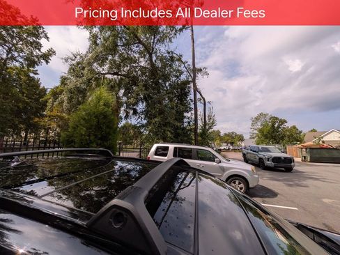 Used 2021 Toyota RAV4 XSE AWD/4WD image 11
