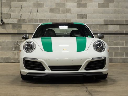 Used 2019 Porsche 911 Carrera T RWD image 2