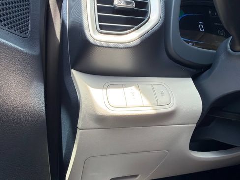 New 2026 Hyundai Venue SEL FWD image 30