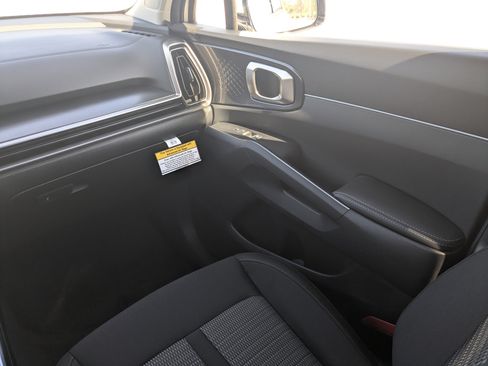 New 2026 Kia Sorento LX FWD image 20