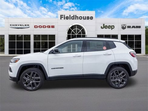 New 2026 Jeep Compass Latitude image 18