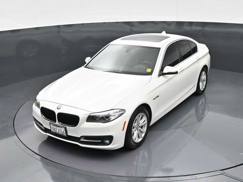 Used 2015 BMW 528i Sedan RWD image 17