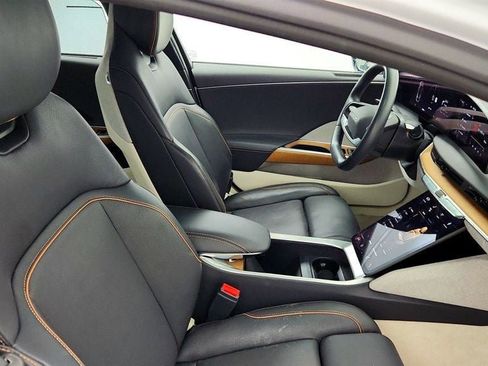 Used 2023 Lucid Air Touring image 24