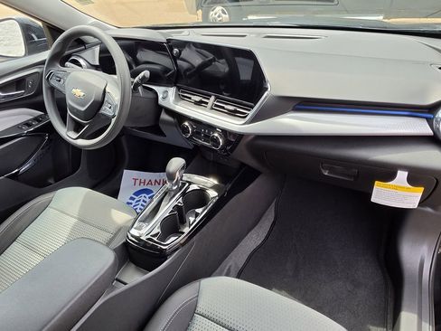 New 2026 Chevrolet Trax LT FWD image 8