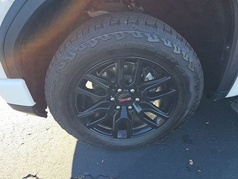 Used 2023 GMC Sierra 1500 Elevation image 72