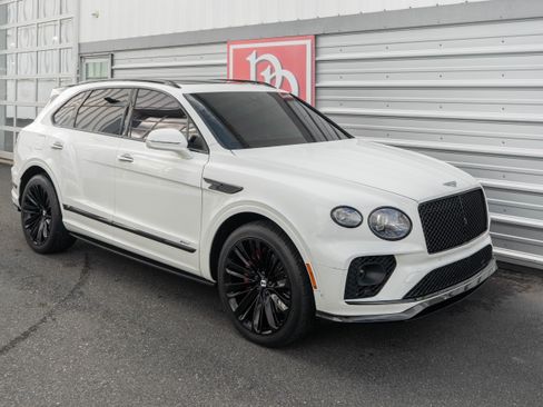 Used 2021 Bentley Bentayga Speed AWD/4WD image 47