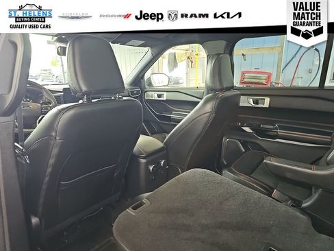 Used 2022 Ford Explorer ST-Line w/ Class IV Trailer Tow Package AWD/4WD image 18