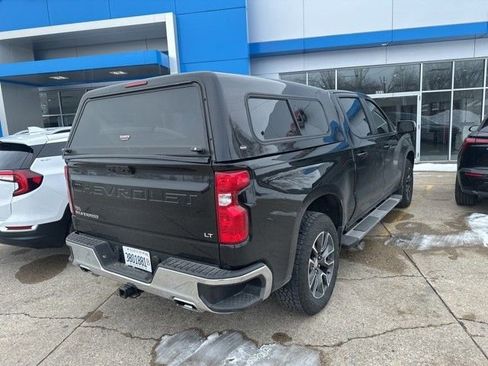 Used 2024 Chevrolet Silverado 1500 LT AWD/4WD image 3