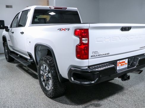 Used 2024 Chevrolet Silverado 2500 Custom w/ Custom Value Package AWD/4WD image 10