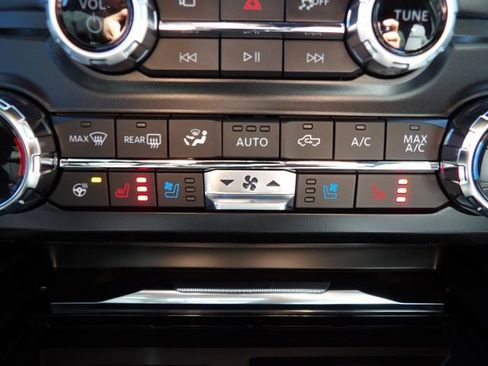 New 2026 Ford F350 Platinum image 24