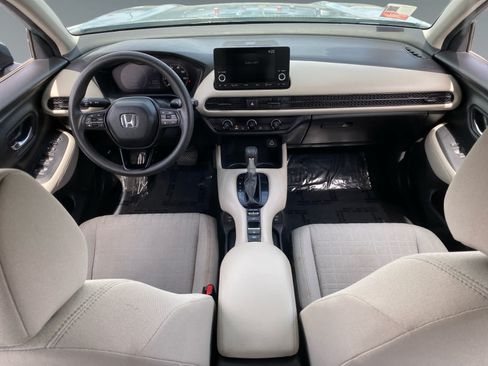 Used 2024 Honda HR-V LX image 10