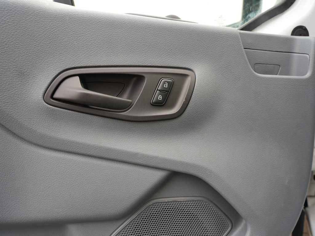 Used 2018 Ford Transit 350 XL RWD image 17