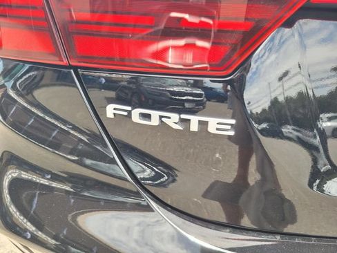 Used 2024 Kia Forte GT w/ GT2 Package FWD image 7