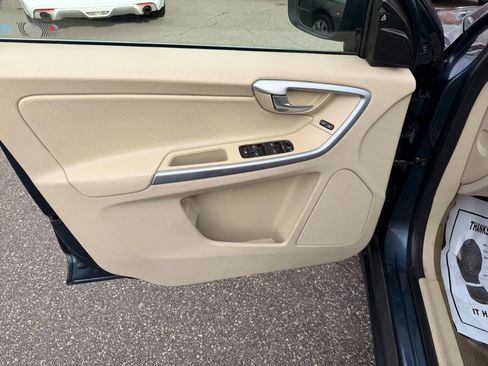 Used 2011 Volvo XC60 3.2 image 13