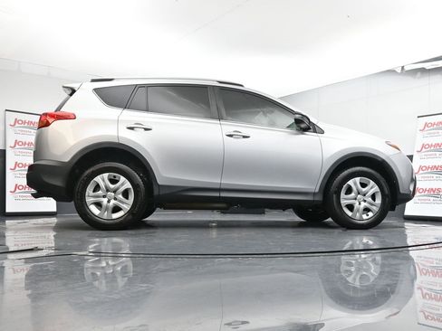Used 2013 Toyota RAV4 LE image 41