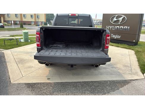 Used 2020 RAM 1500 Limited AWD/4WD image 9