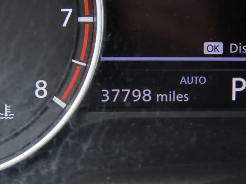 Used 2023 Nissan Rogue SL w/ SL Premium Package image 29