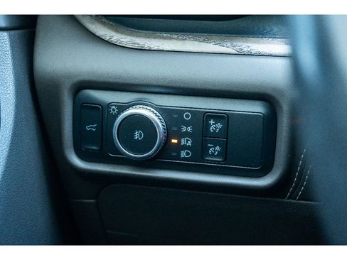 Used 2021 Ford Explorer Platinum w/ Equipment Group 601A image 29