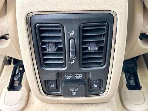 Used 2020 Jeep Grand Cherokee Overland w/ Interior Metal Package AWD/4WD image 26